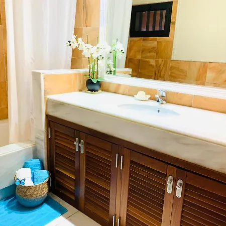 Villa Lisi ,lujo Y Confort A 300 Metros Del Mar *