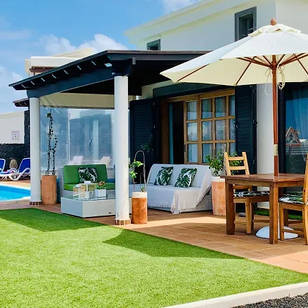 Lisi ,lujo Y Confort A 300 Metros Del Mar Villa Playa Blanca (Lanzarote)